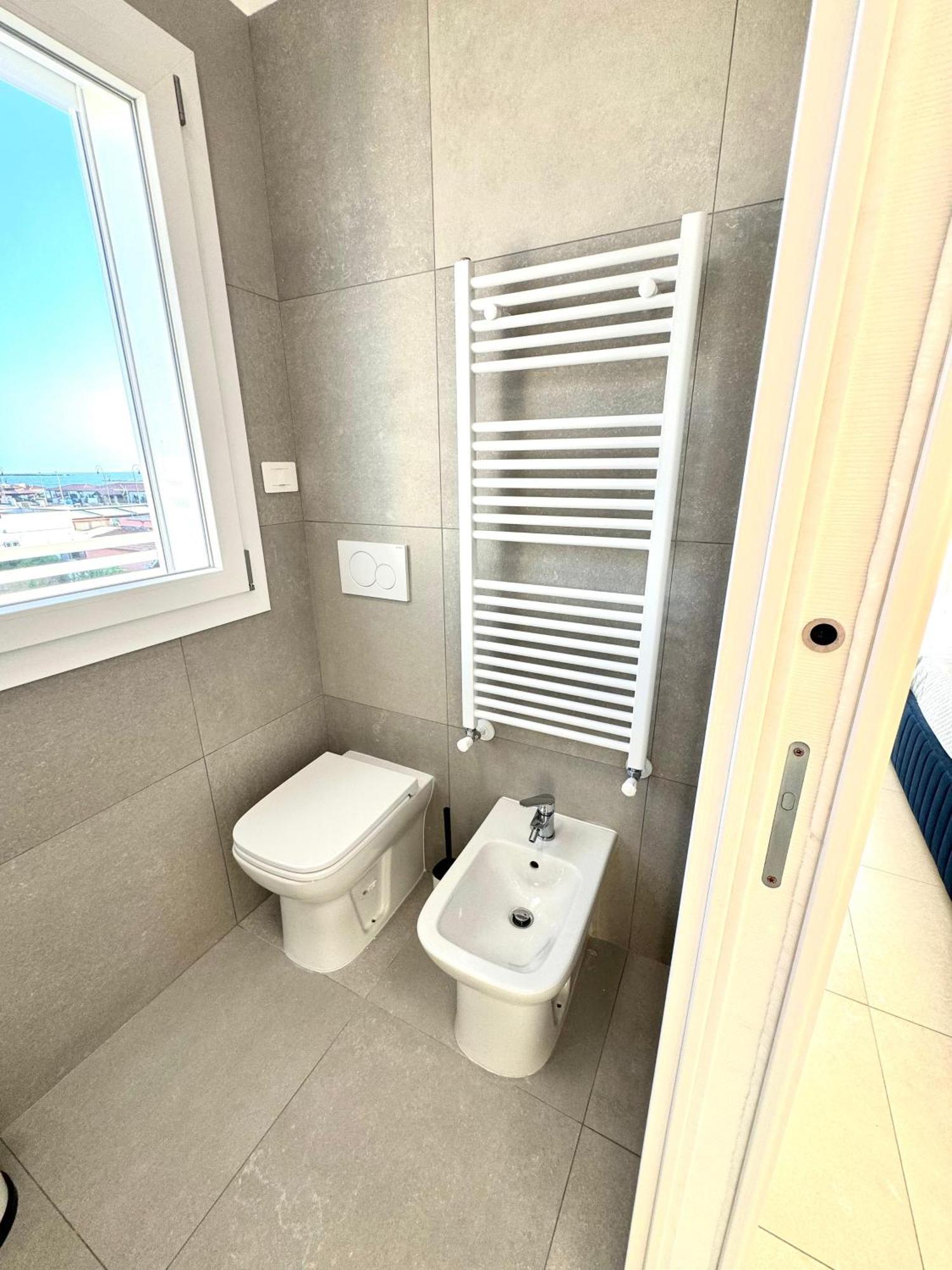 Suites Dreams Fiumicino Mare Екстер'єр фото